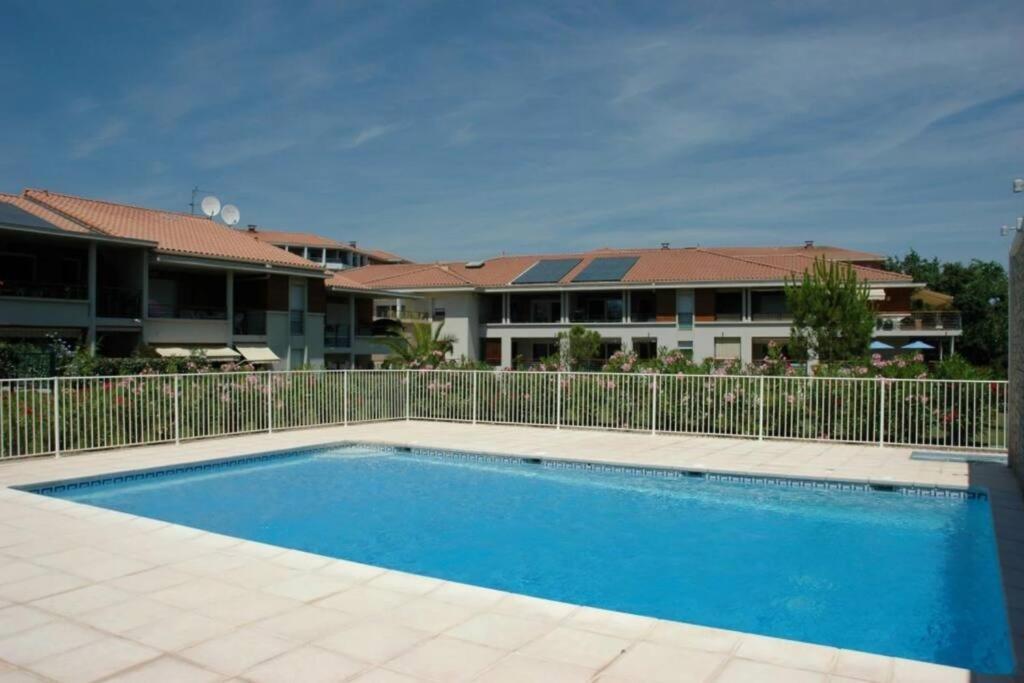 Ferienwohnung Votre Sejour Cosy A Frejus! Exterior foto