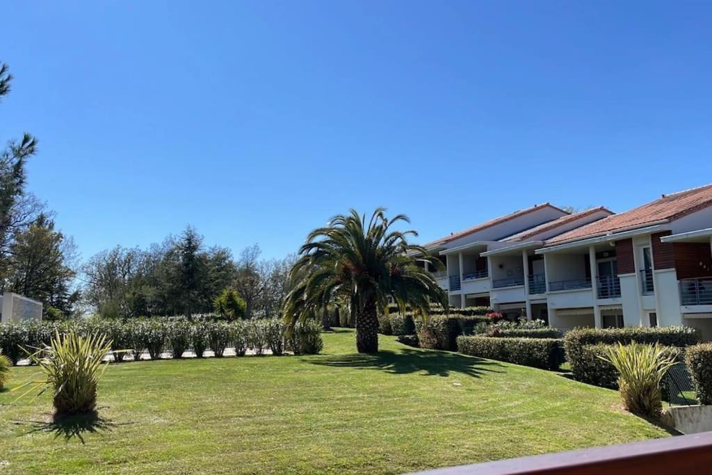 Ferienwohnung Votre Sejour Cosy A Frejus! Exterior foto