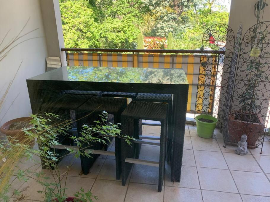 Ferienwohnung Votre Sejour Cosy A Frejus! Exterior foto